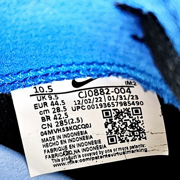 Nike Men's Black and Blue Sneakers - Picture 4 of 9